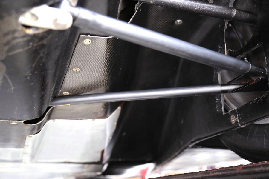Детали экстерьера Porsche 962 IMSA GTP (962-C04) 1987 года  (фото 82 из 96)